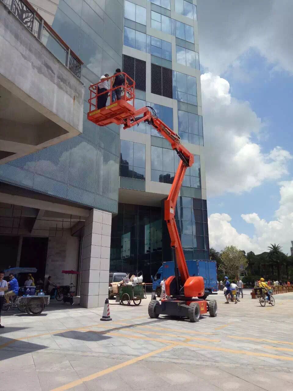 升降机租赁，高空作业平台租赁，升降平台出租